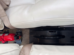 02-35W-trim-extinguisher